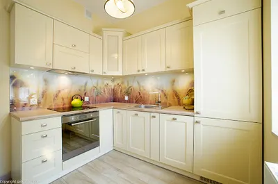 KOMANDOR. Kuchnie, szafy, meble na wymiar